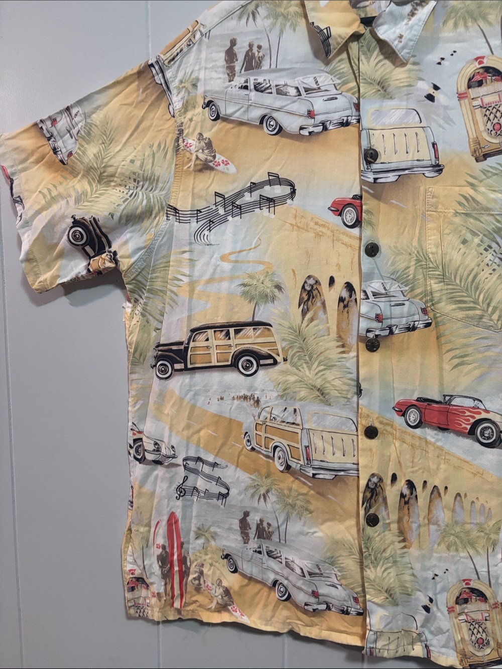 Go barefoot Vintage button down shirt